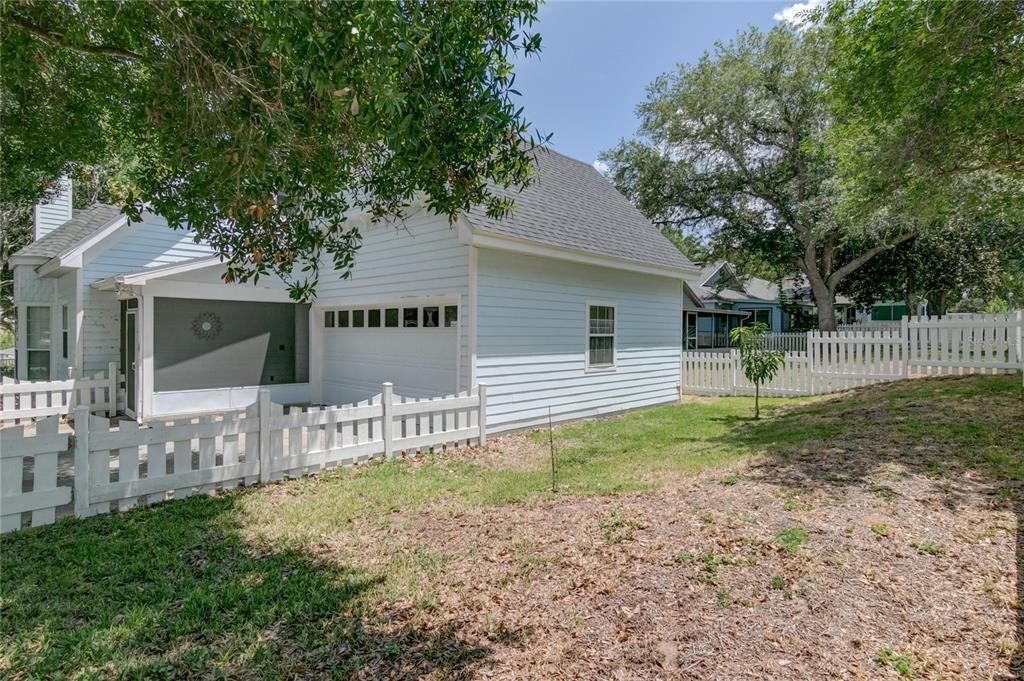 For Rent: $2,395 (3 beds, 3 baths, 1730 Square Feet)