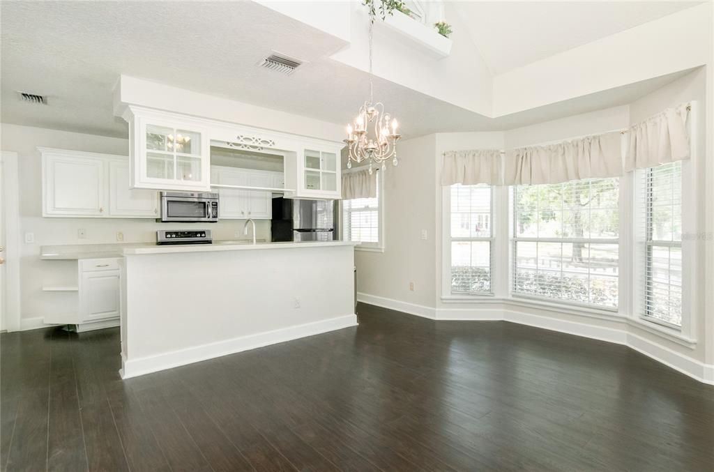For Rent: $2,395 (3 beds, 3 baths, 1730 Square Feet)