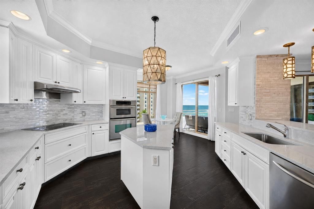 For Sale: $2,790,000 (3 beds, 2 baths, 2181 Square Feet)