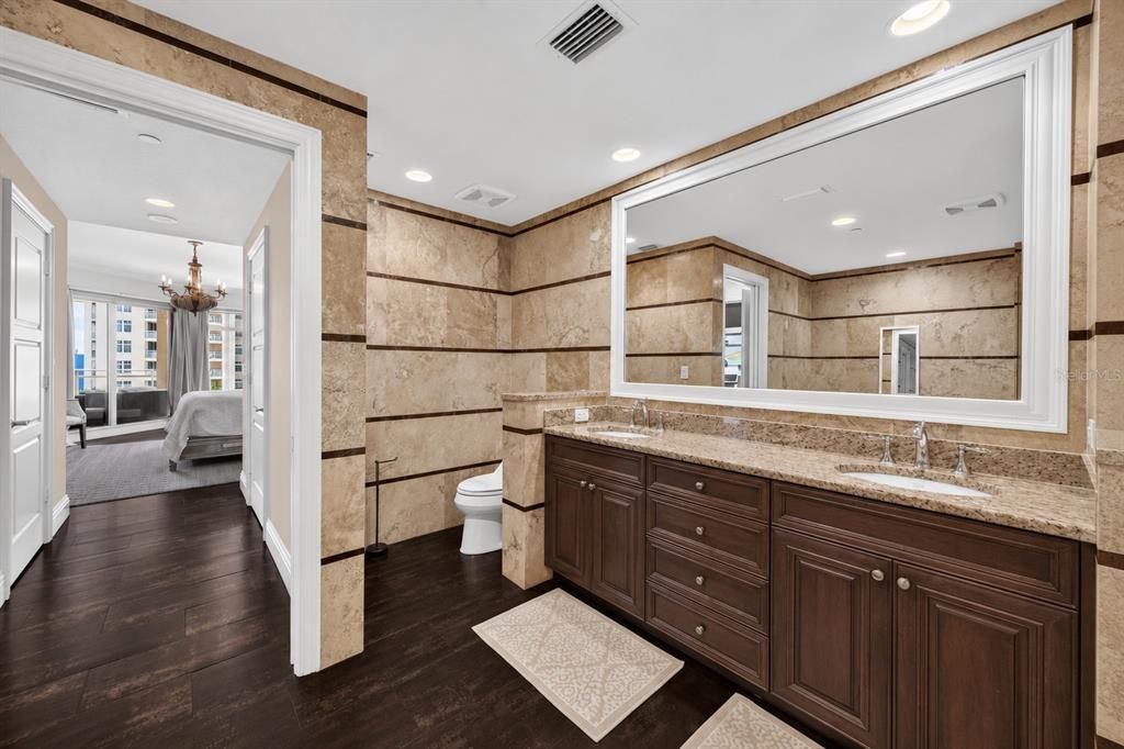 For Sale: $2,790,000 (3 beds, 2 baths, 2181 Square Feet)
