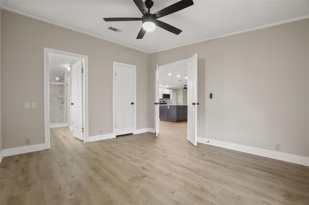 For Sale: $235,000 (3 beds, 2 baths, 1344 Square Feet)