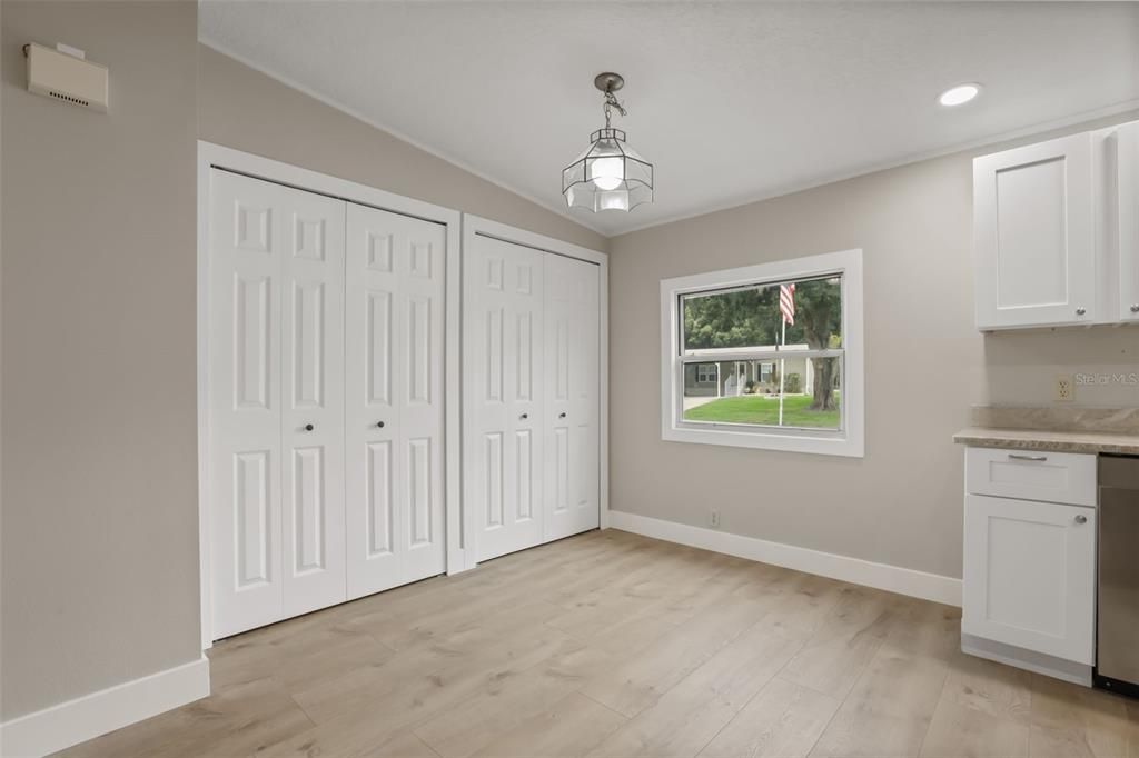 For Sale: $235,000 (3 beds, 2 baths, 1344 Square Feet)