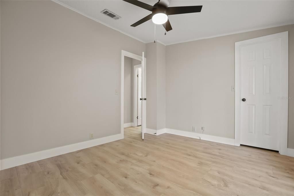For Sale: $235,000 (3 beds, 2 baths, 1344 Square Feet)