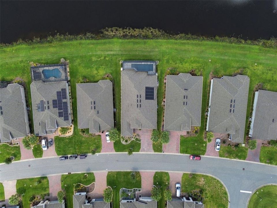 На продажу: $599,900 (3 спален, 3 ванн, 2400 Квадратных фут)