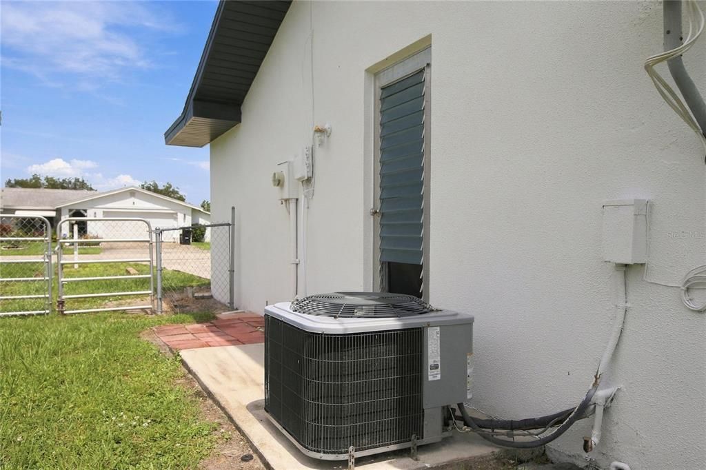 En Venta: $389,900 (3 camas, 2 baños, 1648 Pies cuadrados)