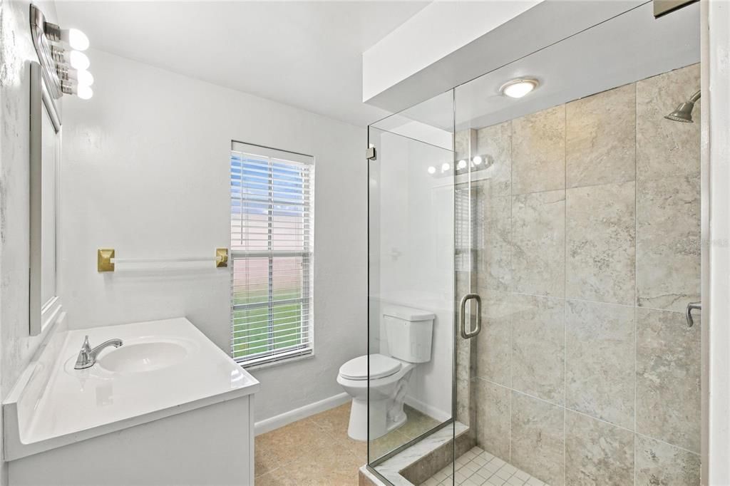En Venta: $389,900 (3 camas, 2 baños, 1648 Pies cuadrados)