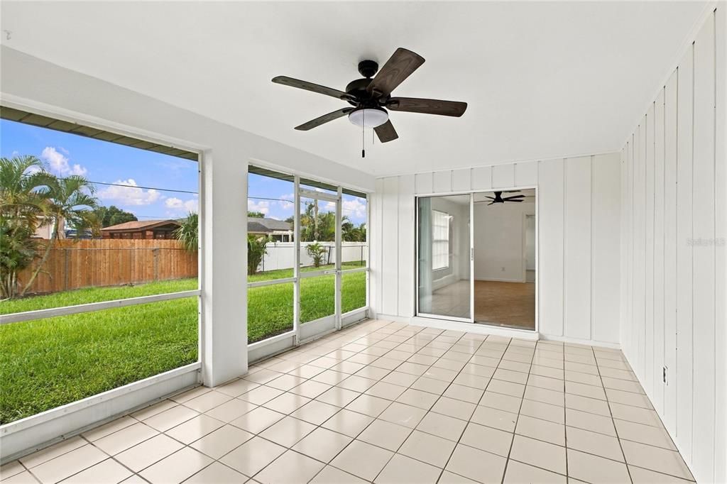 En Venta: $389,900 (3 camas, 2 baños, 1648 Pies cuadrados)