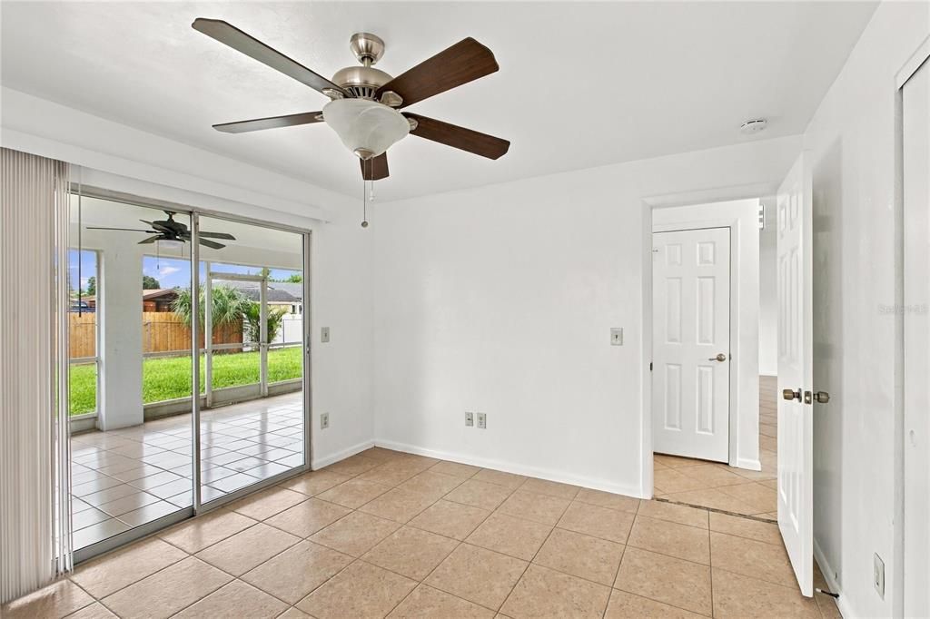 En Venta: $389,900 (3 camas, 2 baños, 1648 Pies cuadrados)