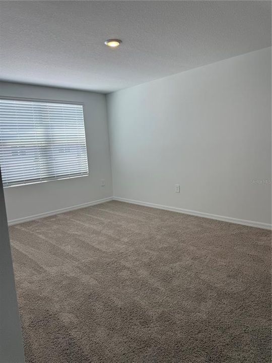 For Rent: $1,950 (3 beds, 2 baths, 1673 Square Feet)