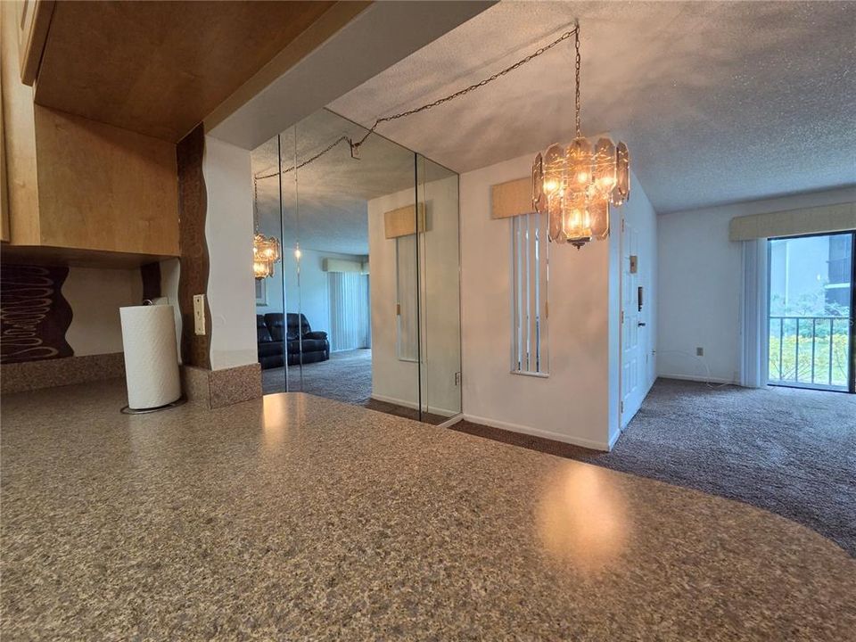 For Sale: $145,000 (2 beds, 2 baths, 1038 Square Feet)