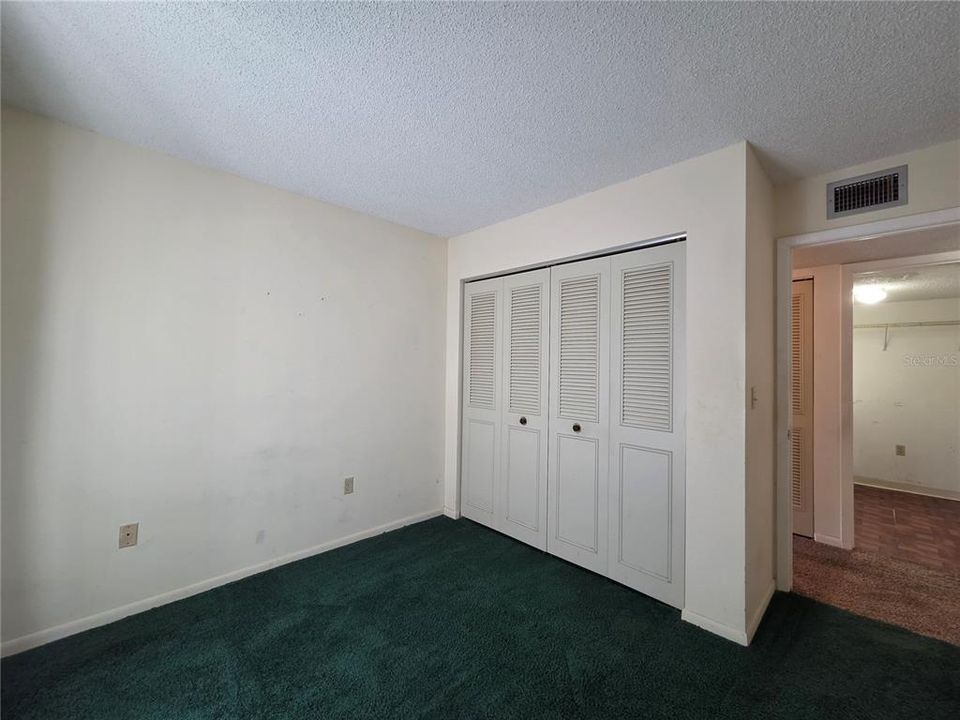 For Sale: $145,000 (2 beds, 2 baths, 1038 Square Feet)