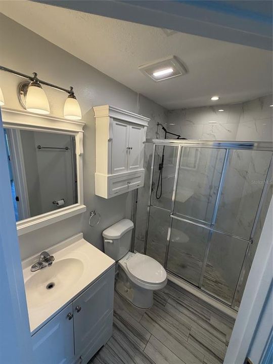 For Rent: $2,400 (4 beds, 2 baths, 1393 Square Feet)