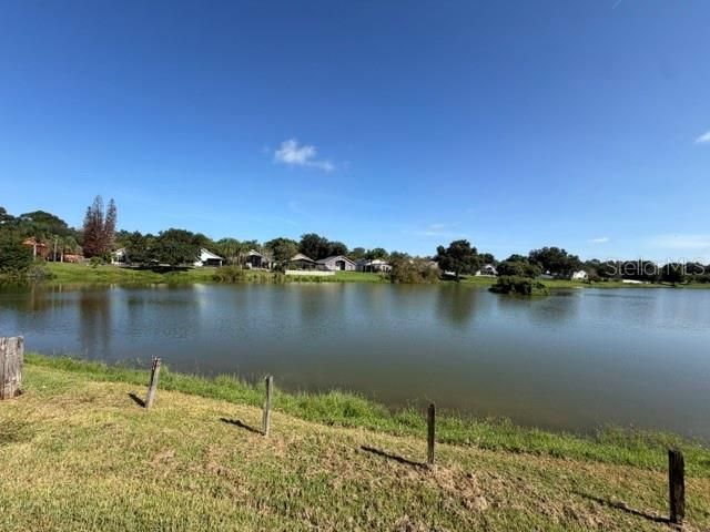 For Rent: $2,400 (4 beds, 2 baths, 1393 Square Feet)