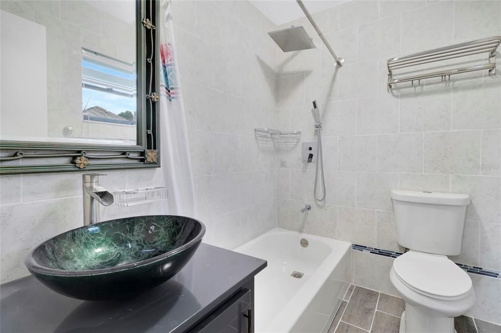 For Sale: $550,000 (3 beds, 2 baths, 1776 Square Feet)