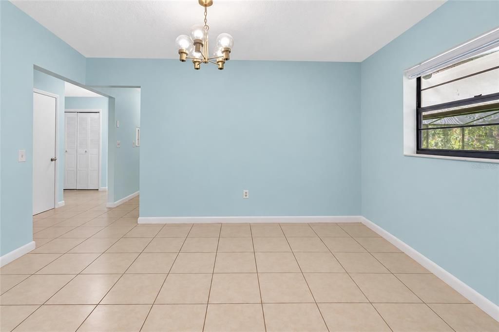 For Sale: $550,000 (3 beds, 2 baths, 1776 Square Feet)