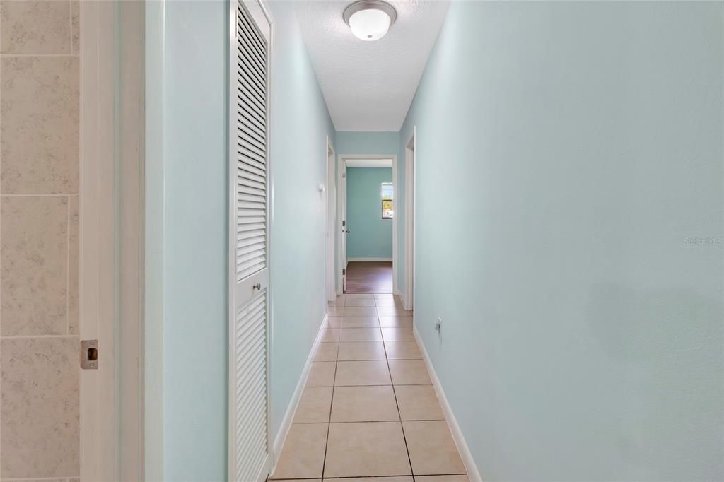 For Sale: $550,000 (3 beds, 2 baths, 1776 Square Feet)