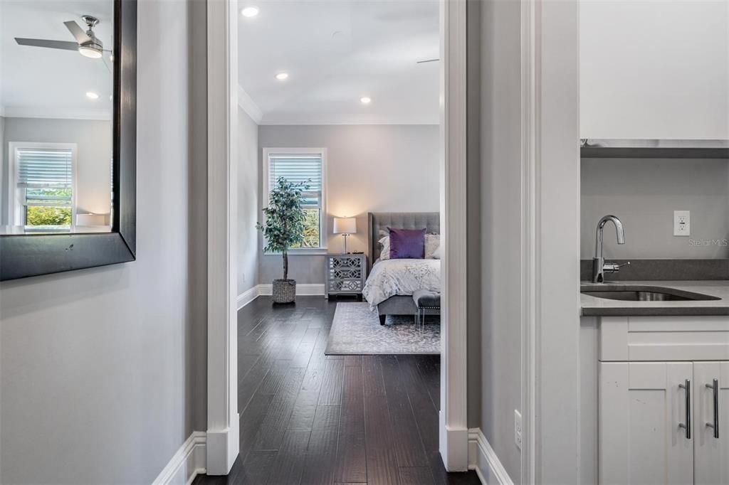 For Sale: $2,100,000 (5 beds, 5 baths, 3723 Square Feet)