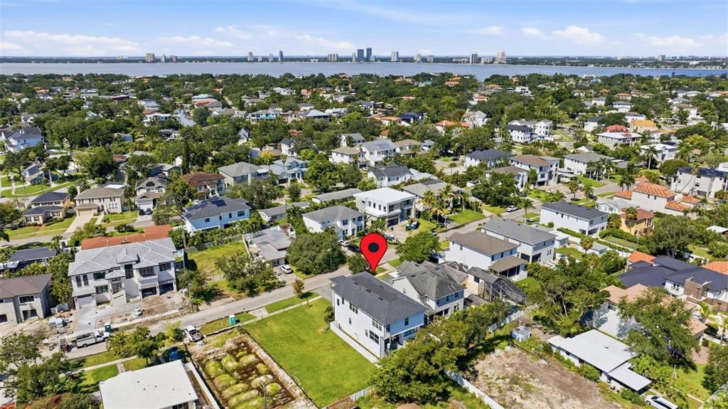 For Sale: $2,100,000 (5 beds, 5 baths, 3723 Square Feet)