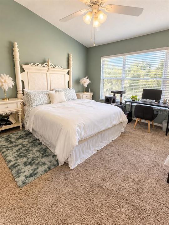 For Rent: $2,200 (2 beds, 2 baths, 1272 Square Feet)