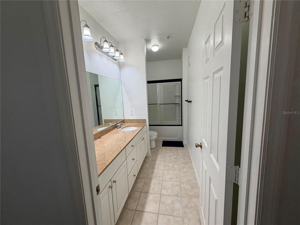 For Rent: $2,100 (3 beds, 2 baths, 1453 Square Feet)