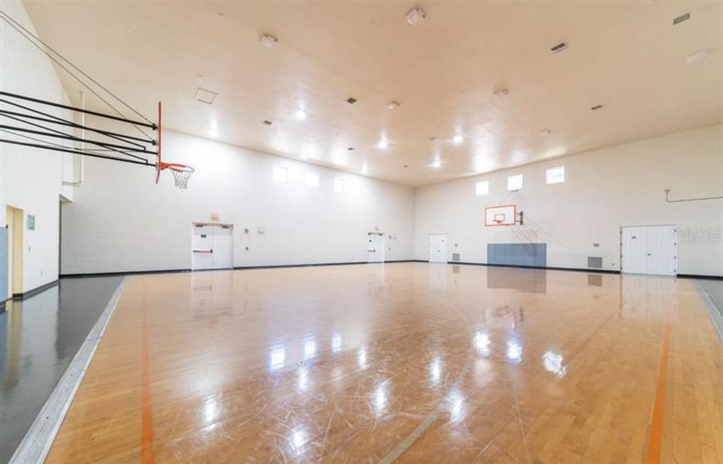 For Rent: $2,100 (3 beds, 2 baths, 1453 Square Feet)