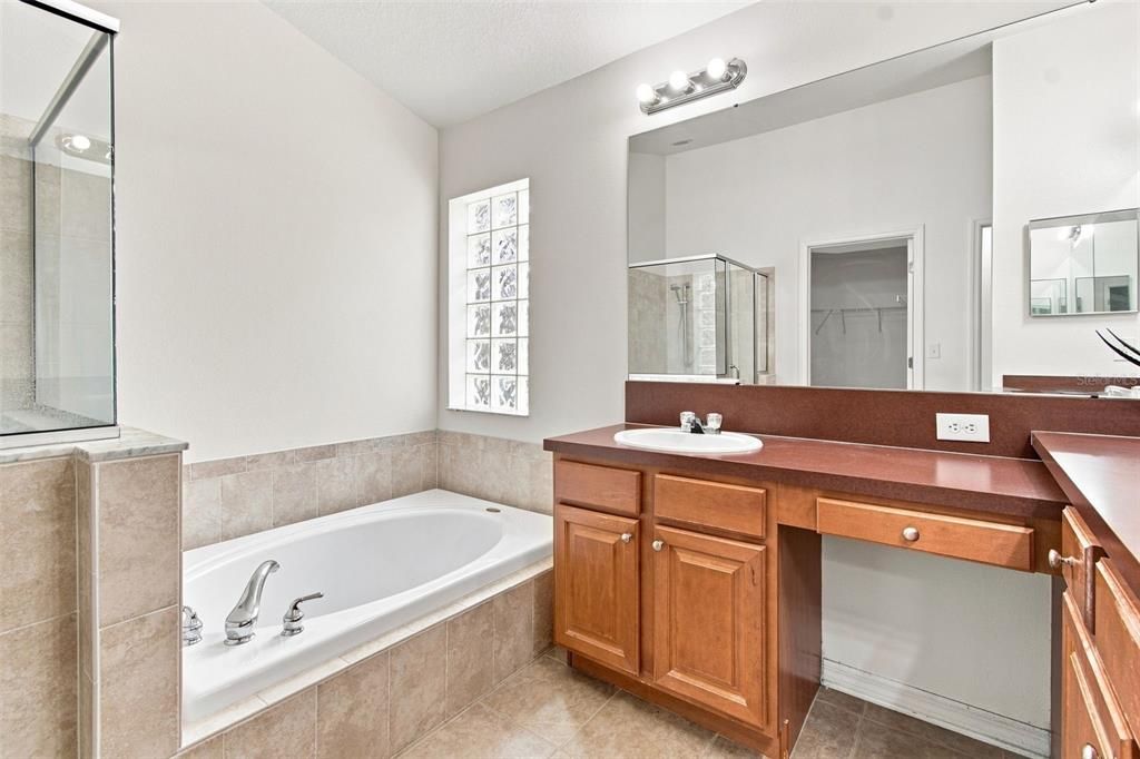 En Venta: $415,000 (3 camas, 2 baños, 1810 Pies cuadrados)