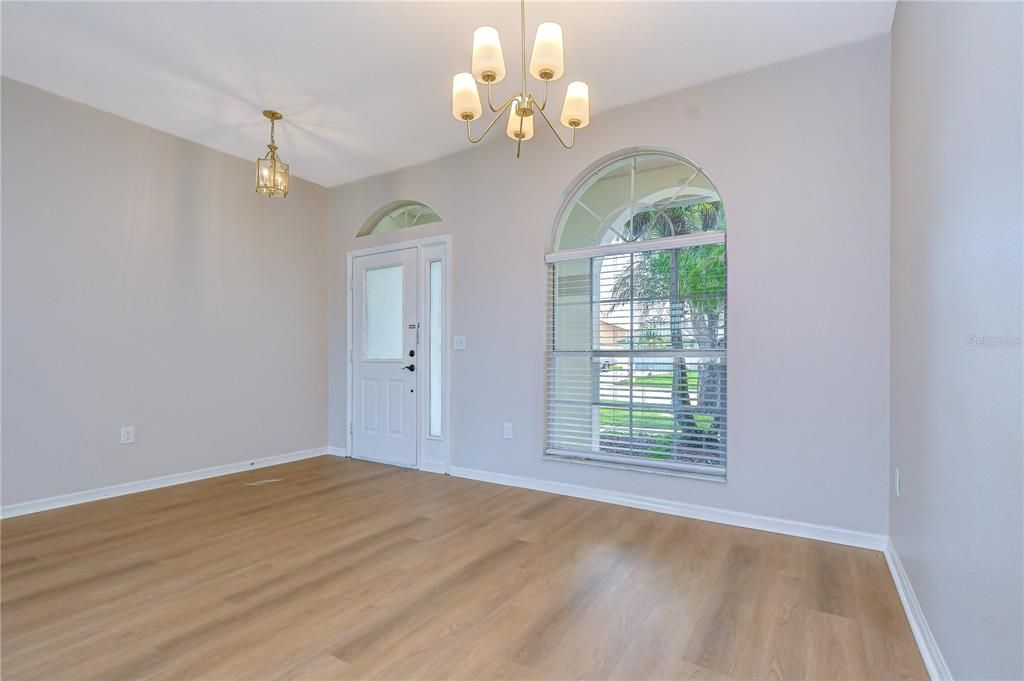 For Rent: $2,795 (4 beds, 3 baths, 2222 Square Feet)