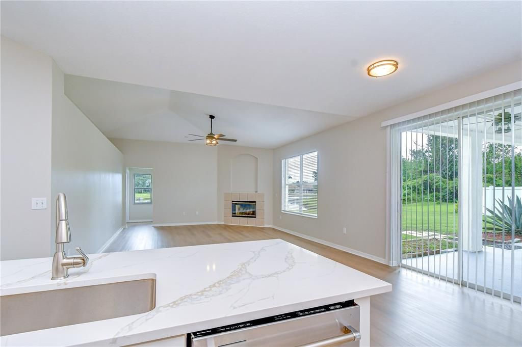 For Rent: $2,795 (4 beds, 3 baths, 2222 Square Feet)