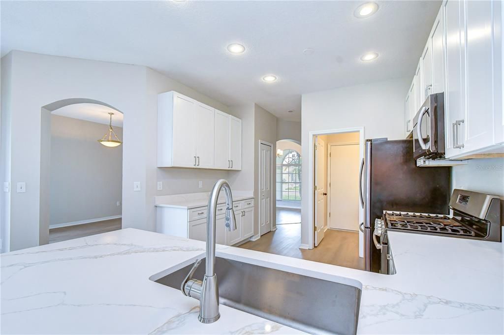 For Rent: $2,795 (4 beds, 3 baths, 2222 Square Feet)