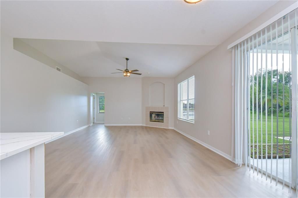 For Rent: $2,795 (4 beds, 3 baths, 2222 Square Feet)