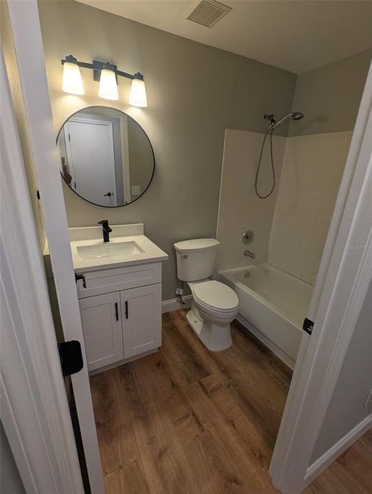 For Rent: $2,350 (3 beds, 2 baths, 1147 Square Feet)