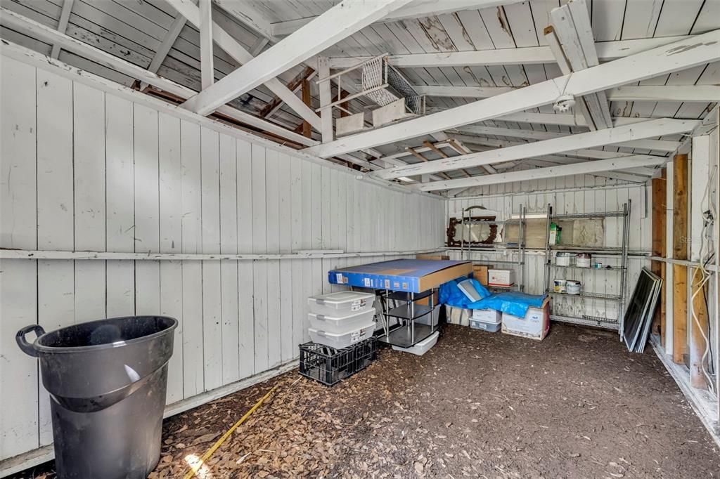 For Rent: $1,800 (1 beds, 1 baths, 705 Square Feet)