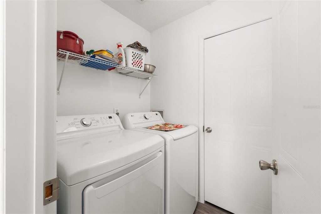 For Sale: $224,000 (3 beds, 2 baths, 1294 Square Feet)