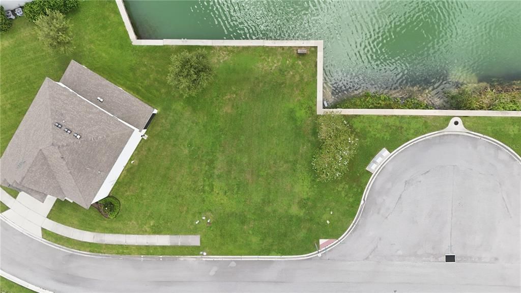 待售: $225,000 (0.11 acres)