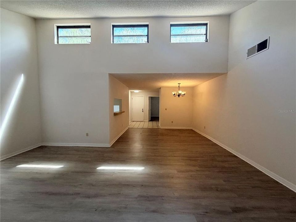 En Venta: $299,990 (3 camas, 2 baños, 1467 Pies cuadrados)