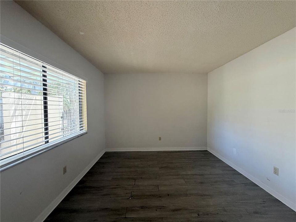 En Venta: $299,990 (3 camas, 2 baños, 1467 Pies cuadrados)