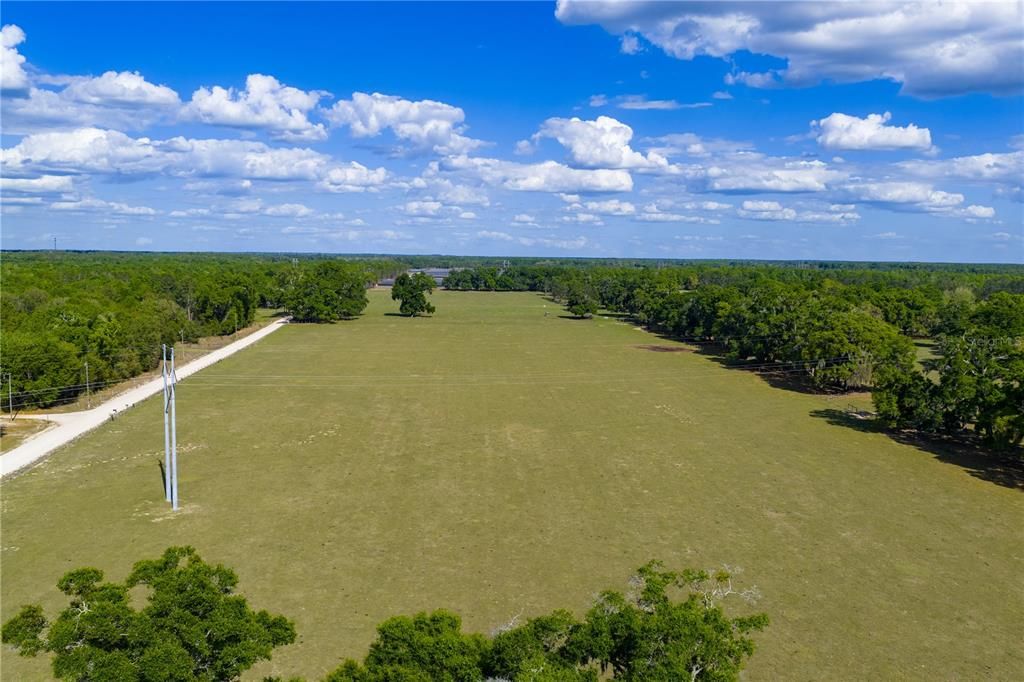На продажу: $4,399,000 (391.00 acres)