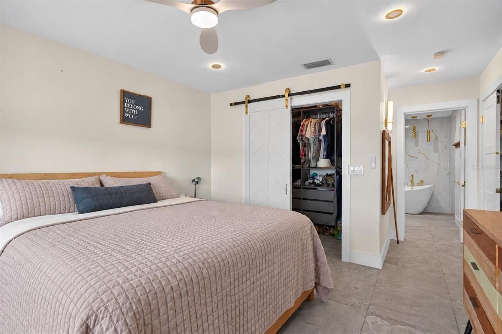 En Venta: $629,000 (3 camas, 2 baños, 1408 Pies cuadrados)