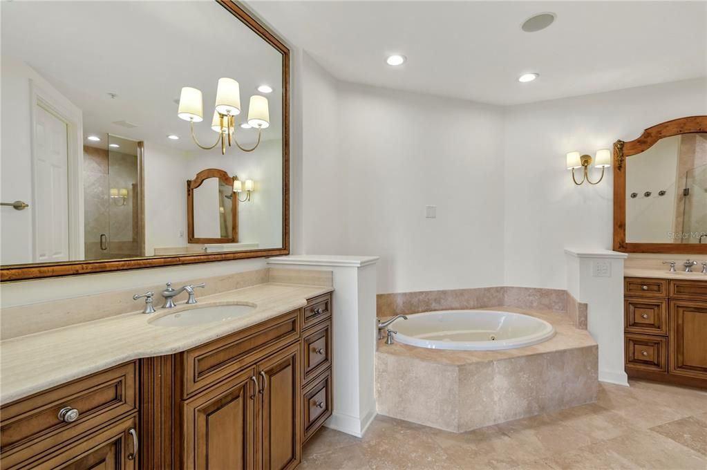 For Rent: $9,500 (3 beds, 3 baths, 2714 Square Feet)