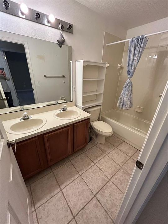 For Rent: $2,650 (4 beds, 3 baths, 2183 Square Feet)