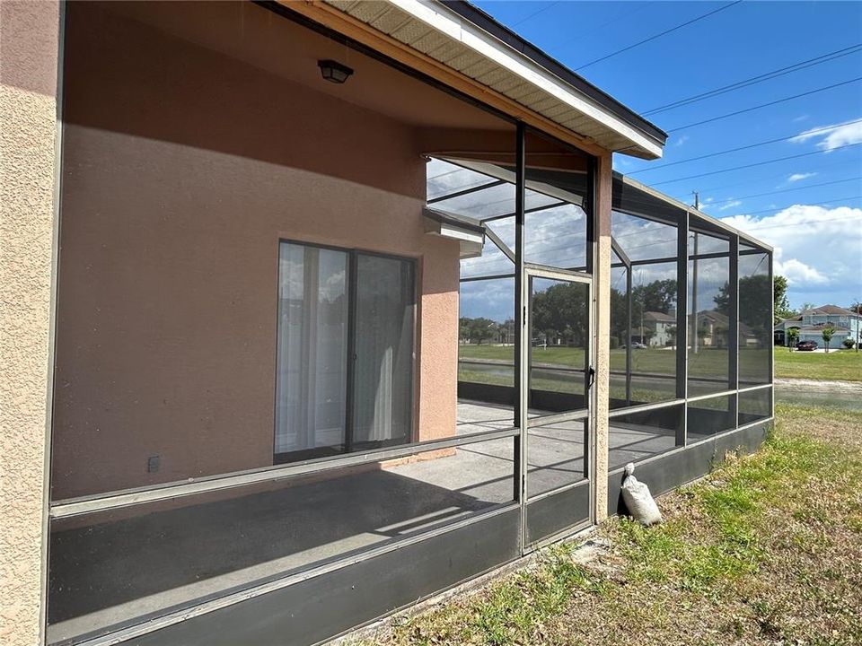 For Rent: $2,650 (4 beds, 3 baths, 2183 Square Feet)
