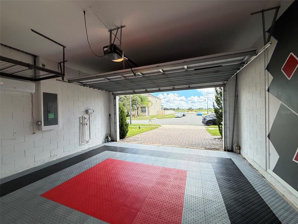 For Sale: $445,000 (4 beds, 3 baths, 2244 Square Feet)