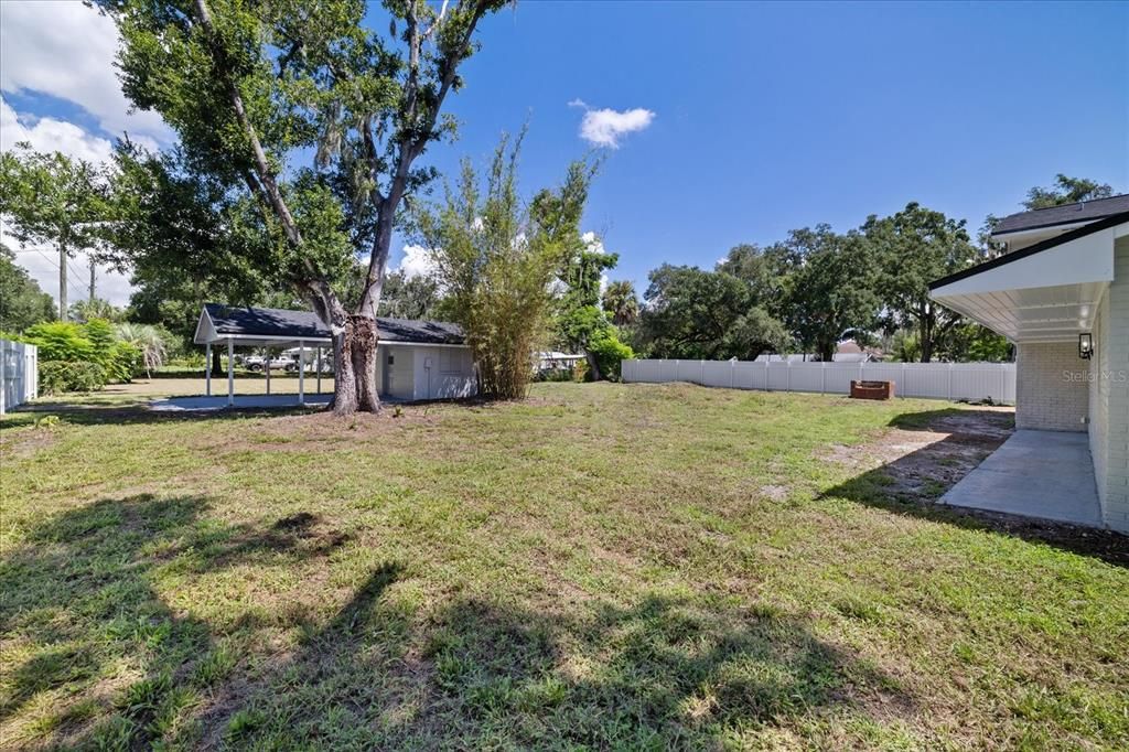 For Sale: $517,900 (5 beds, 3 baths, 2411 Square Feet)
