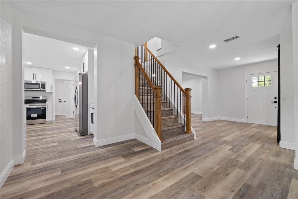 For Sale: $517,900 (5 beds, 3 baths, 2411 Square Feet)