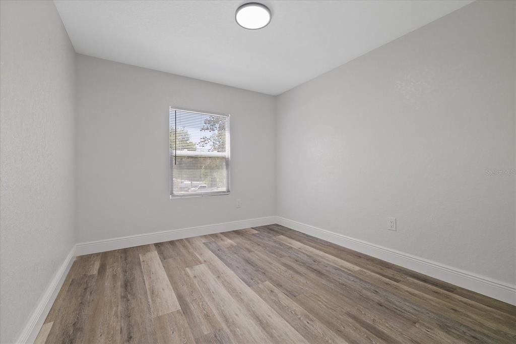 For Sale: $517,900 (5 beds, 3 baths, 2411 Square Feet)