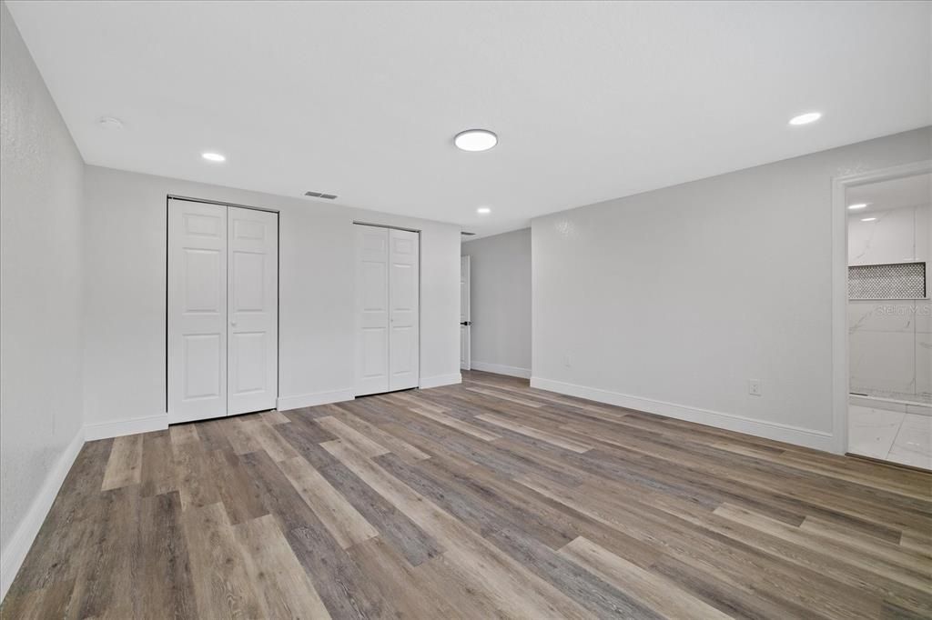 For Sale: $517,900 (5 beds, 3 baths, 2411 Square Feet)