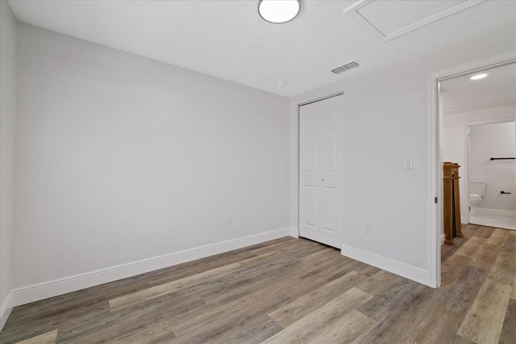 For Sale: $517,900 (5 beds, 3 baths, 2411 Square Feet)