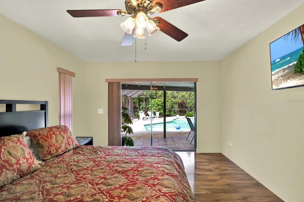 For Sale: $439,900 (3 beds, 2 baths, 1609 Square Feet)