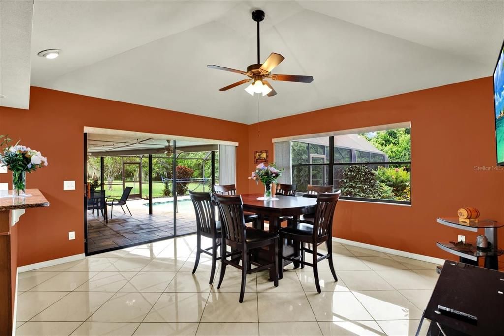 For Sale: $439,900 (3 beds, 2 baths, 1609 Square Feet)