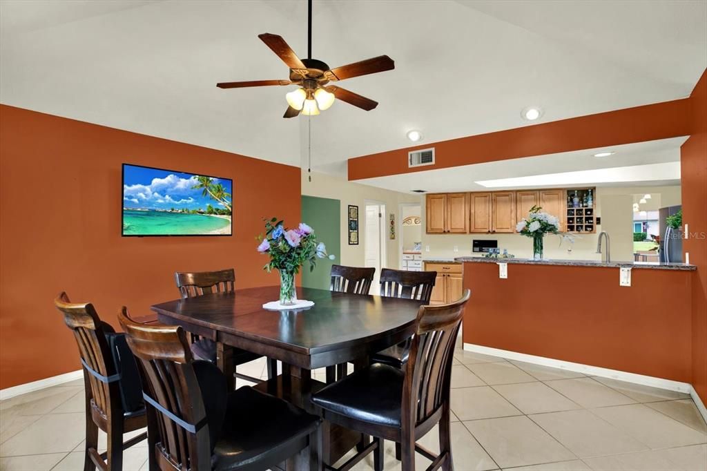 For Sale: $439,900 (3 beds, 2 baths, 1609 Square Feet)